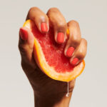 Titelbild, wasserbasierter Nagellack