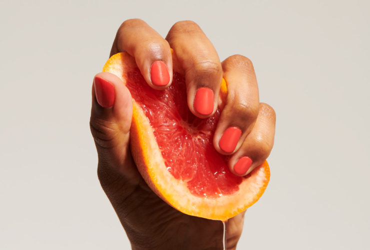 Titelbild, wasserbasierter Nagellack